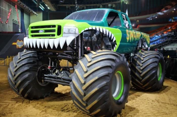  Fototapeta monster truck 4172