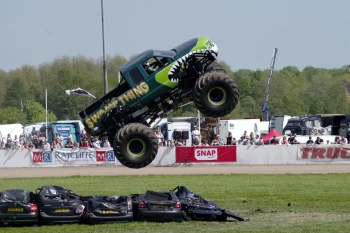  Fototapeta monster truck 4173