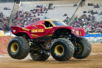  Fototapeta monster truck 4184