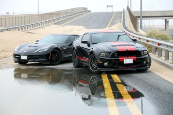  Fototapeta samochód Mustang, Corvette 5207