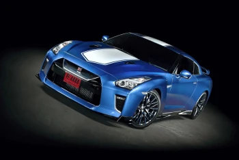  Fototapeta samochód Nissan 5200