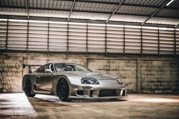  Fototapeta samochód Toyota 5190