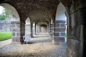  Fototapeta tunel kamienny 2964